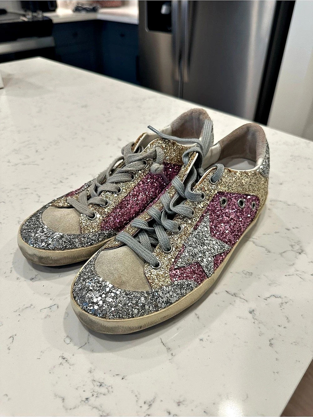 Golden Goose Super-Star Sneakers Glitter Star Sneakers in Silver & Pink